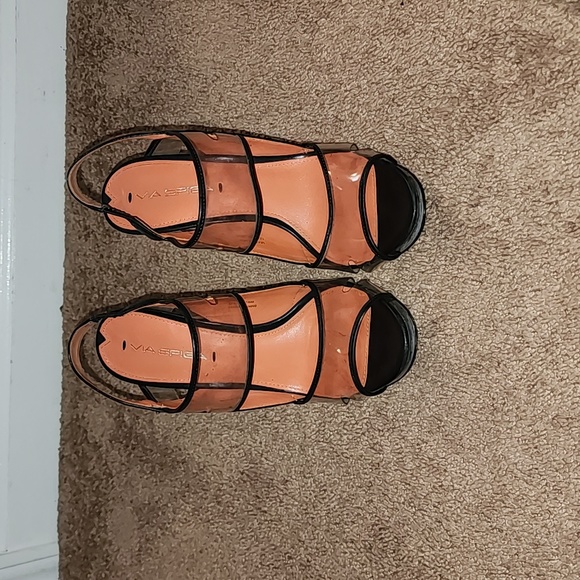 VIA SPIGA BLACK AND CLEAR HEELS - Picture 6 of 14